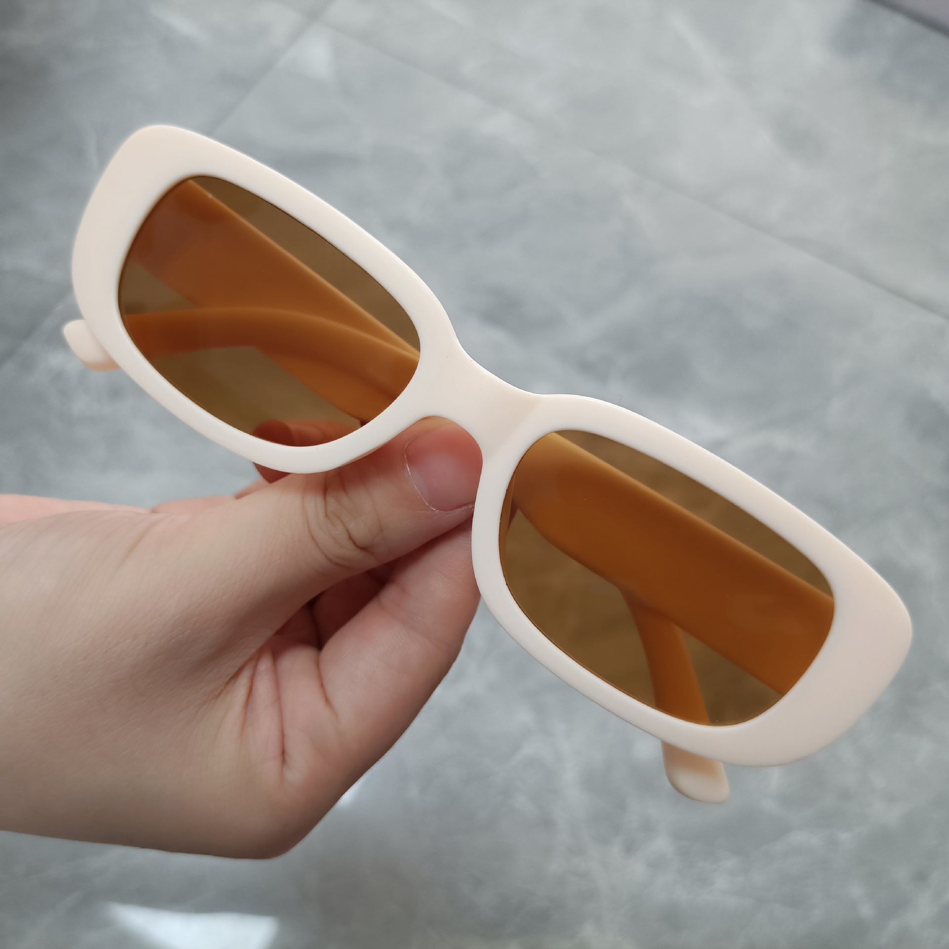 New Small Rectangle Sunglasses - Street Fashion Photo reseña y precio