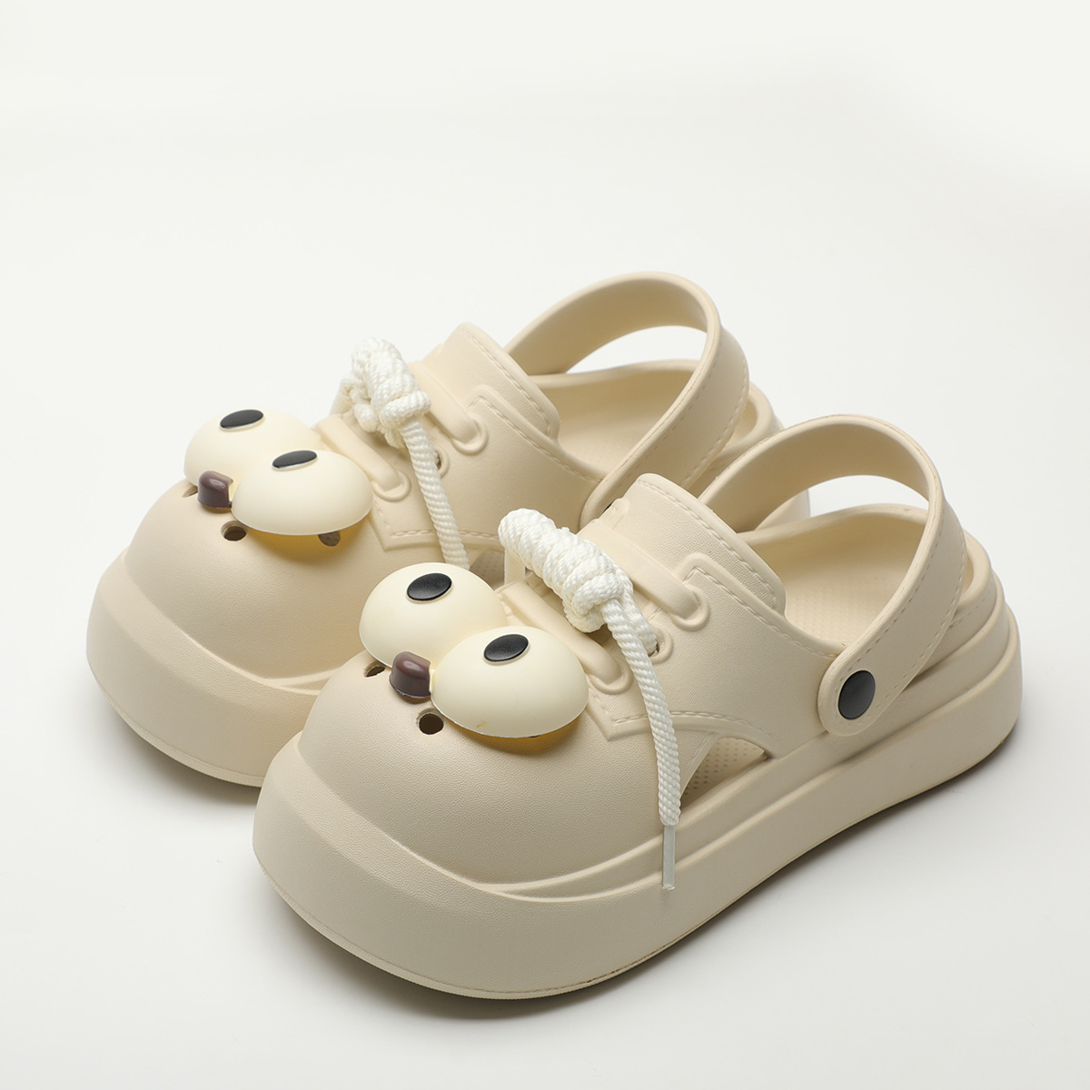 Cute DIY Big Eyes Fashion Clog - Street Fashion Girl reseña y precio