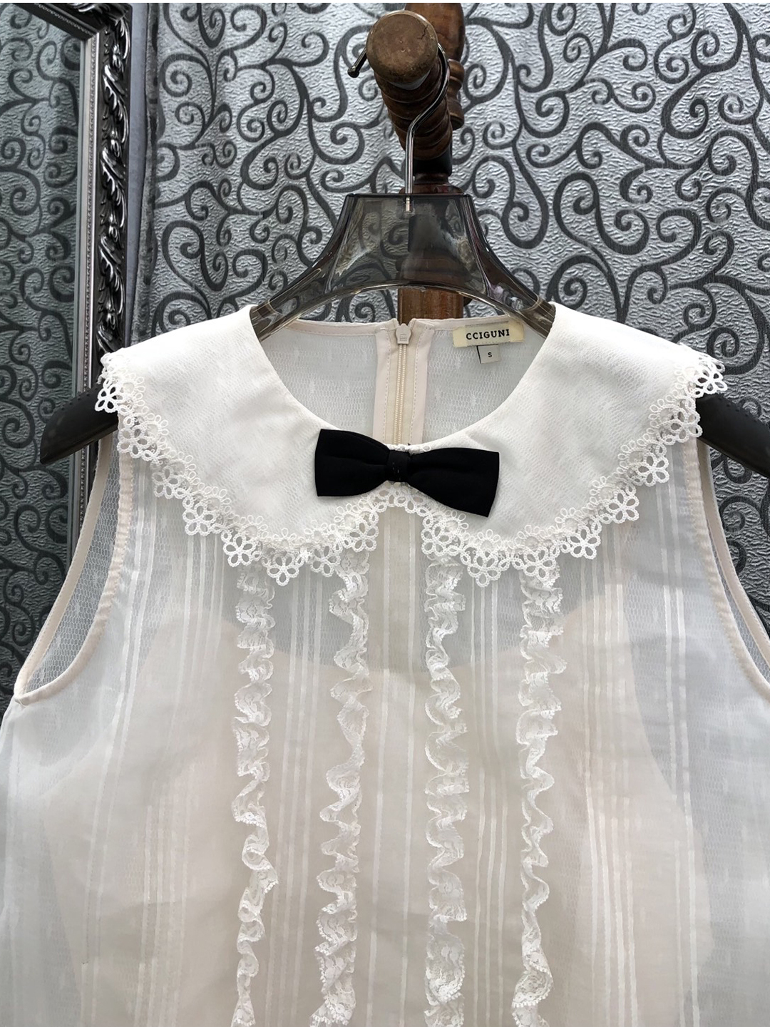 Milan Small Town Girl Style Sl - Street Fashion Of Milan reseña y precio